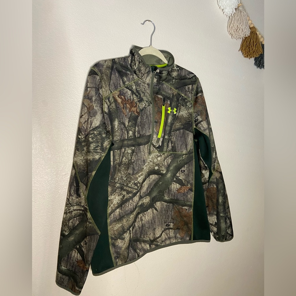 UNDER ARMOUR Men’s pullover for hunting size medium